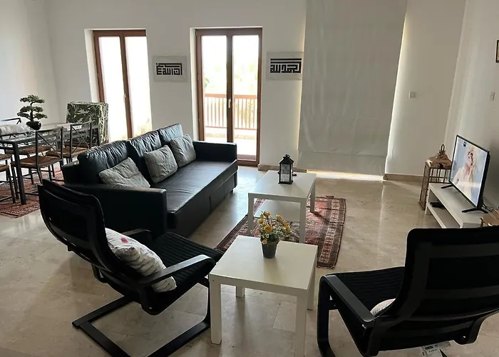 Apartment In Jebel Sifah
