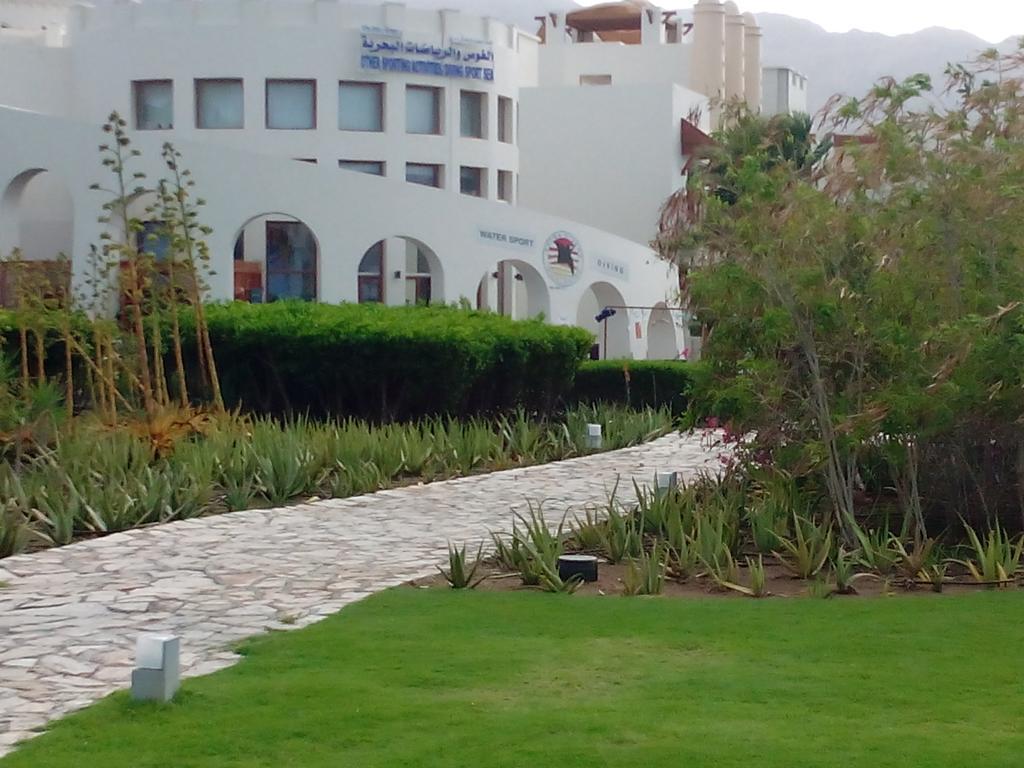 In Jebel Sifah Apartment